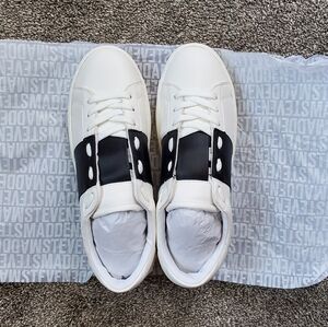 Steve Madden Keaton Sneaker NWOB